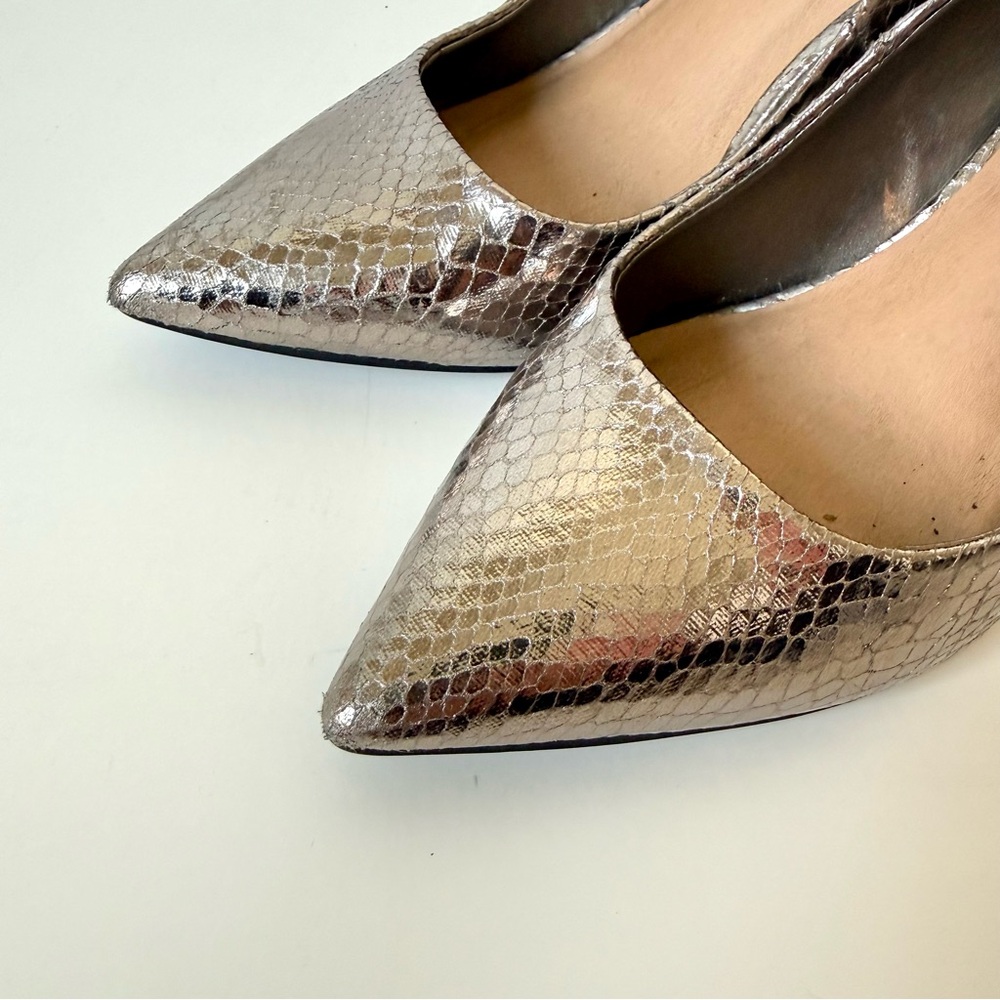 TORRID Metallic Snake Print Faux Patented Leather Pumps—SZ. 7 - Picture 6 of 14